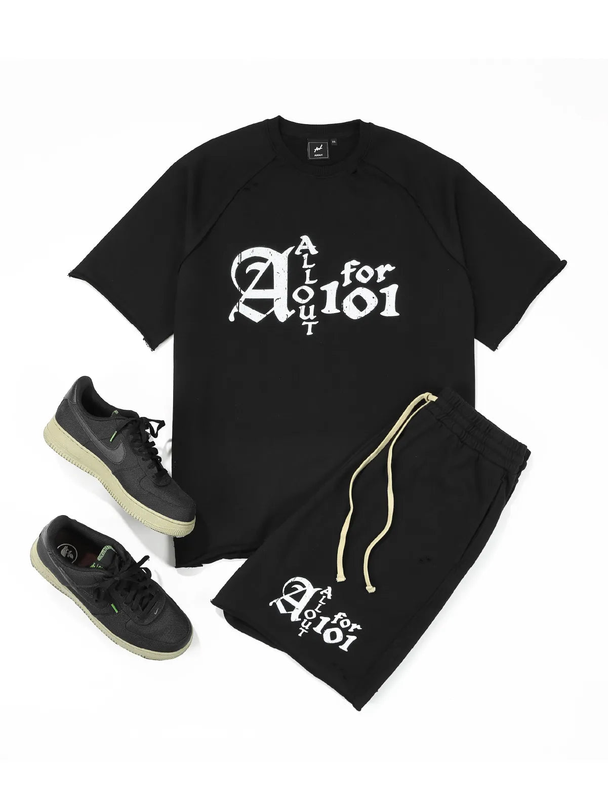 SWEAT SHORTS | ALL OUT FOR 101