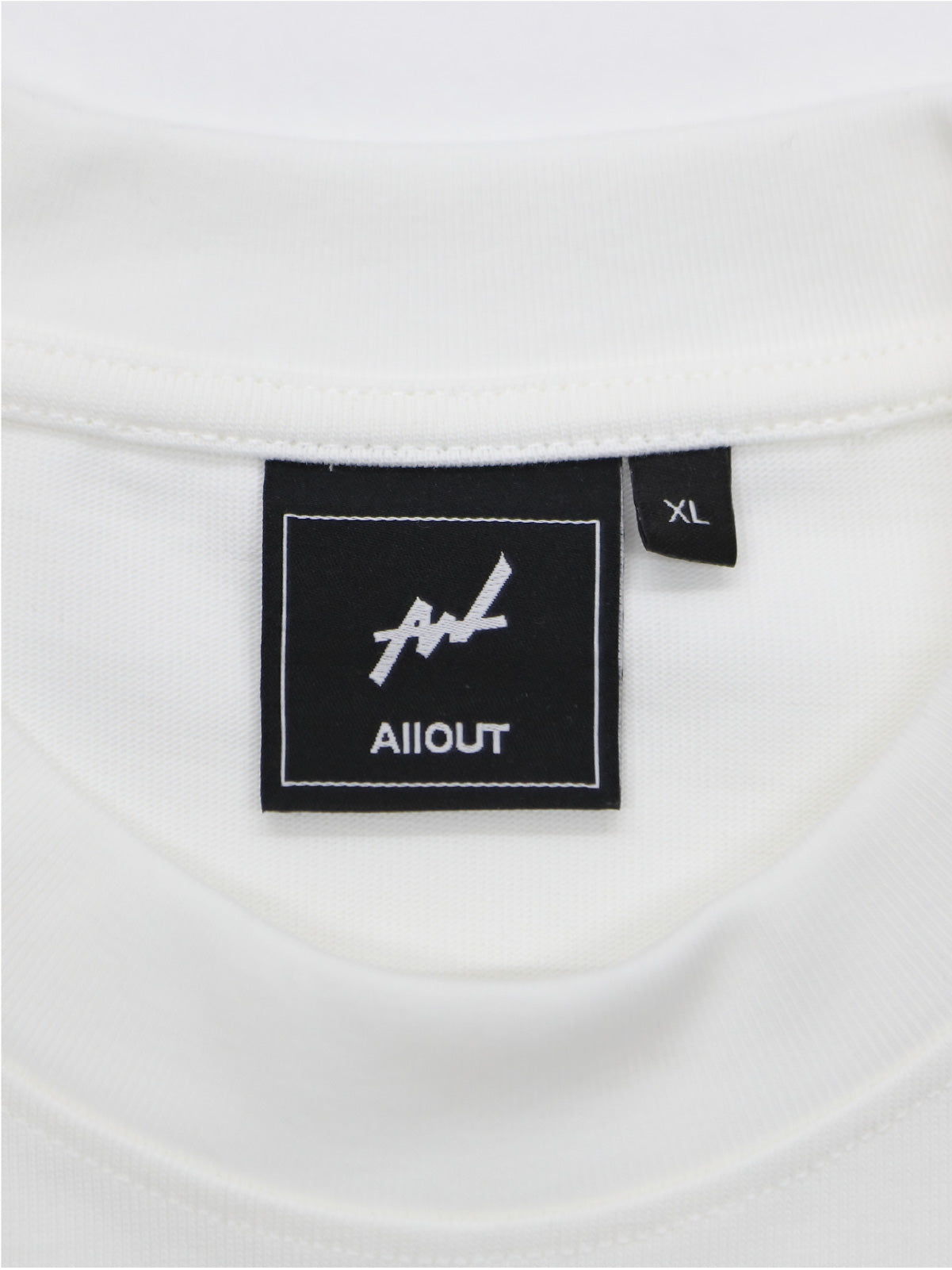 T-shirt CHEVRON EMBLEM【WHITE】