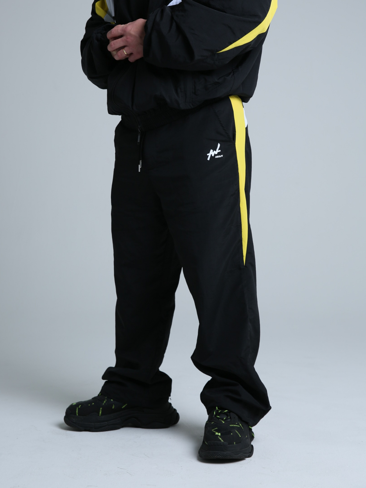 TRACK PANTS WEDGE BLACK