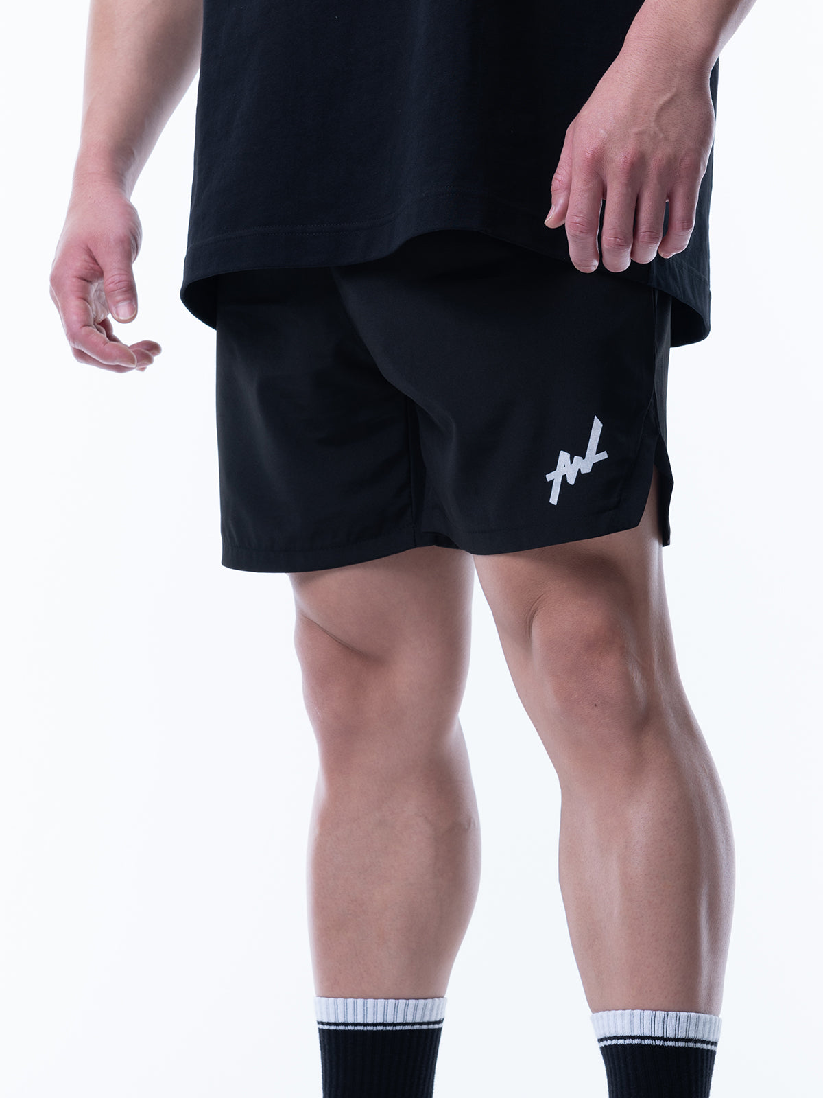 SHORTS 2-POINT LOGO