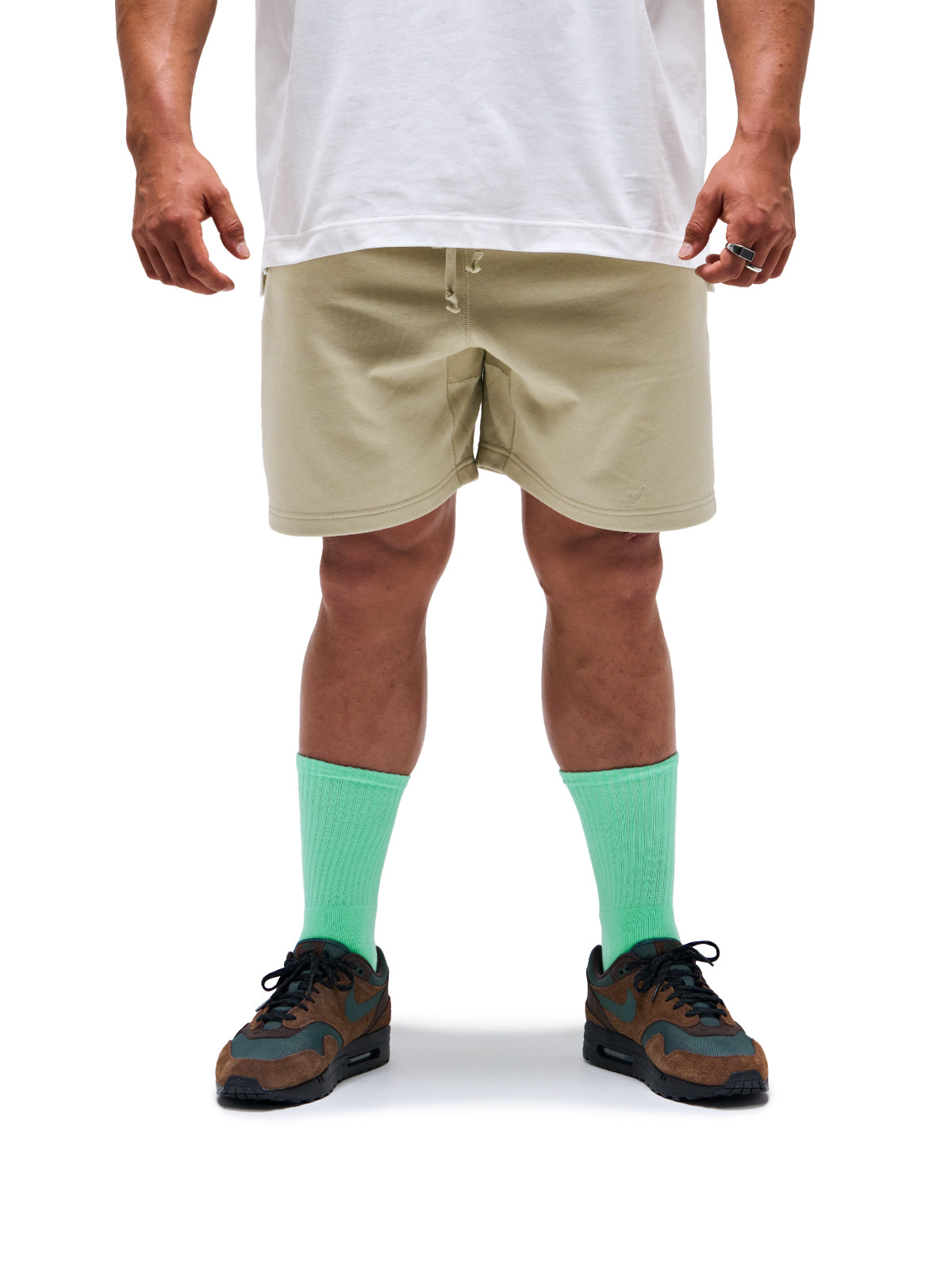 SWEAT SHORTS (BEIGE)