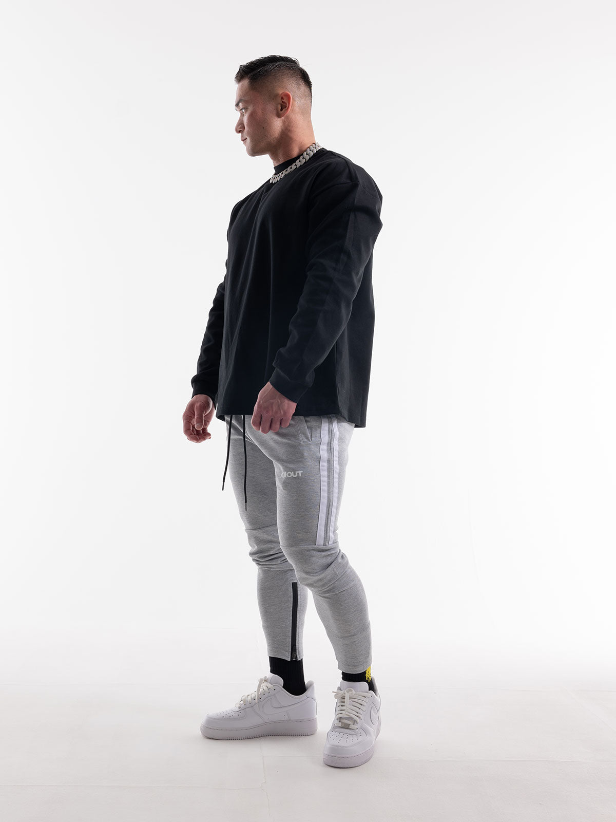 SWEAT PANTS SPRAY (BLACK)