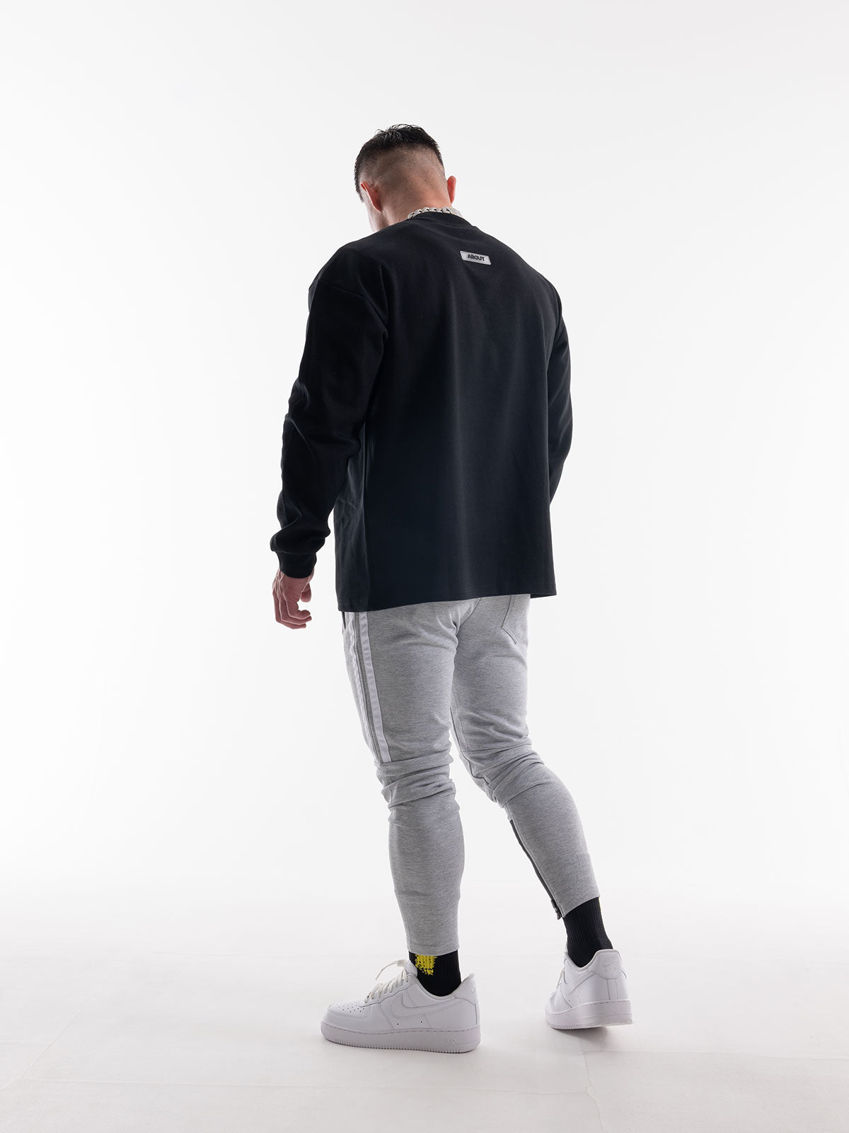 SWEAT PANTS SPRAY (BLACK)