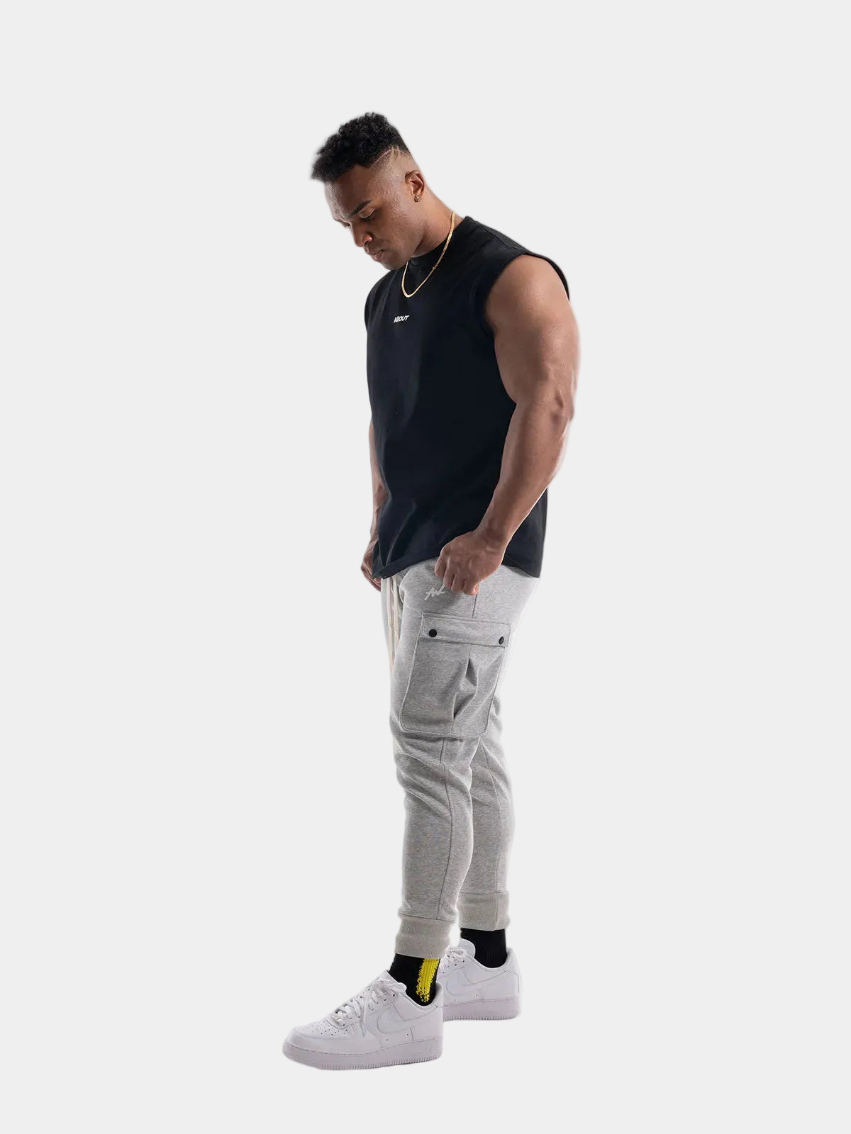 SLEEVELESS HANDCRAFTED LOGO (BLACK)