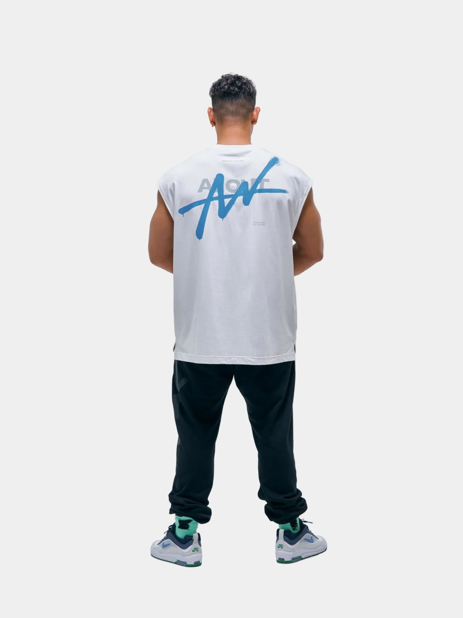 NO SLEEVE SPRAY (WHITE)