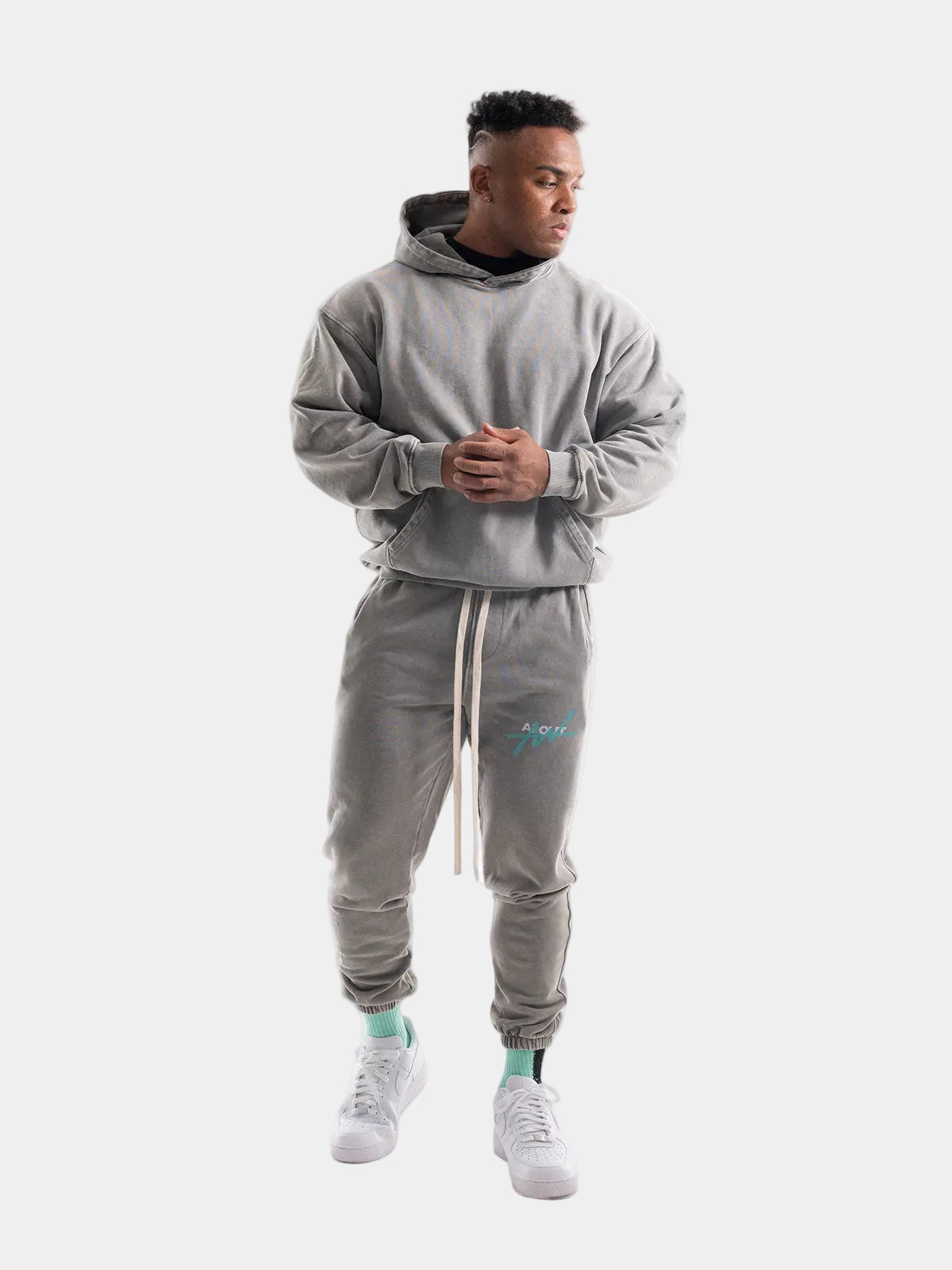 SWEAT HOODIE SPRAY (BLACK)