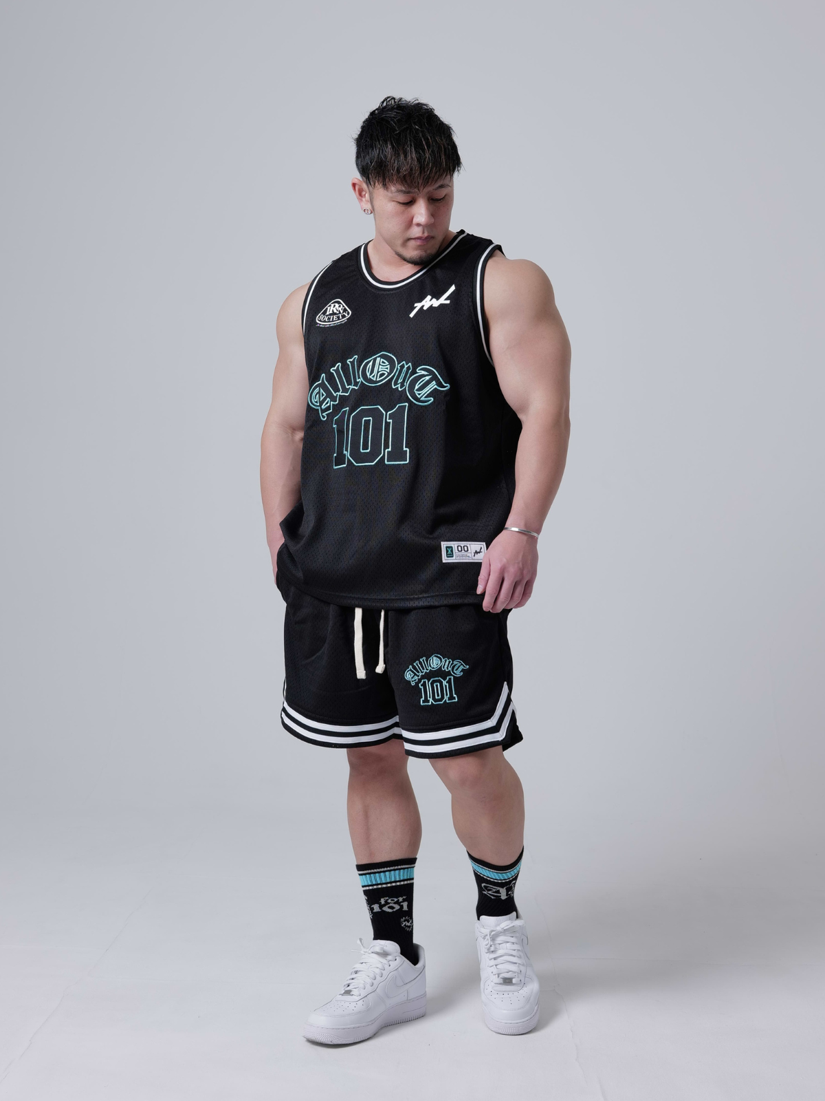LOOK69