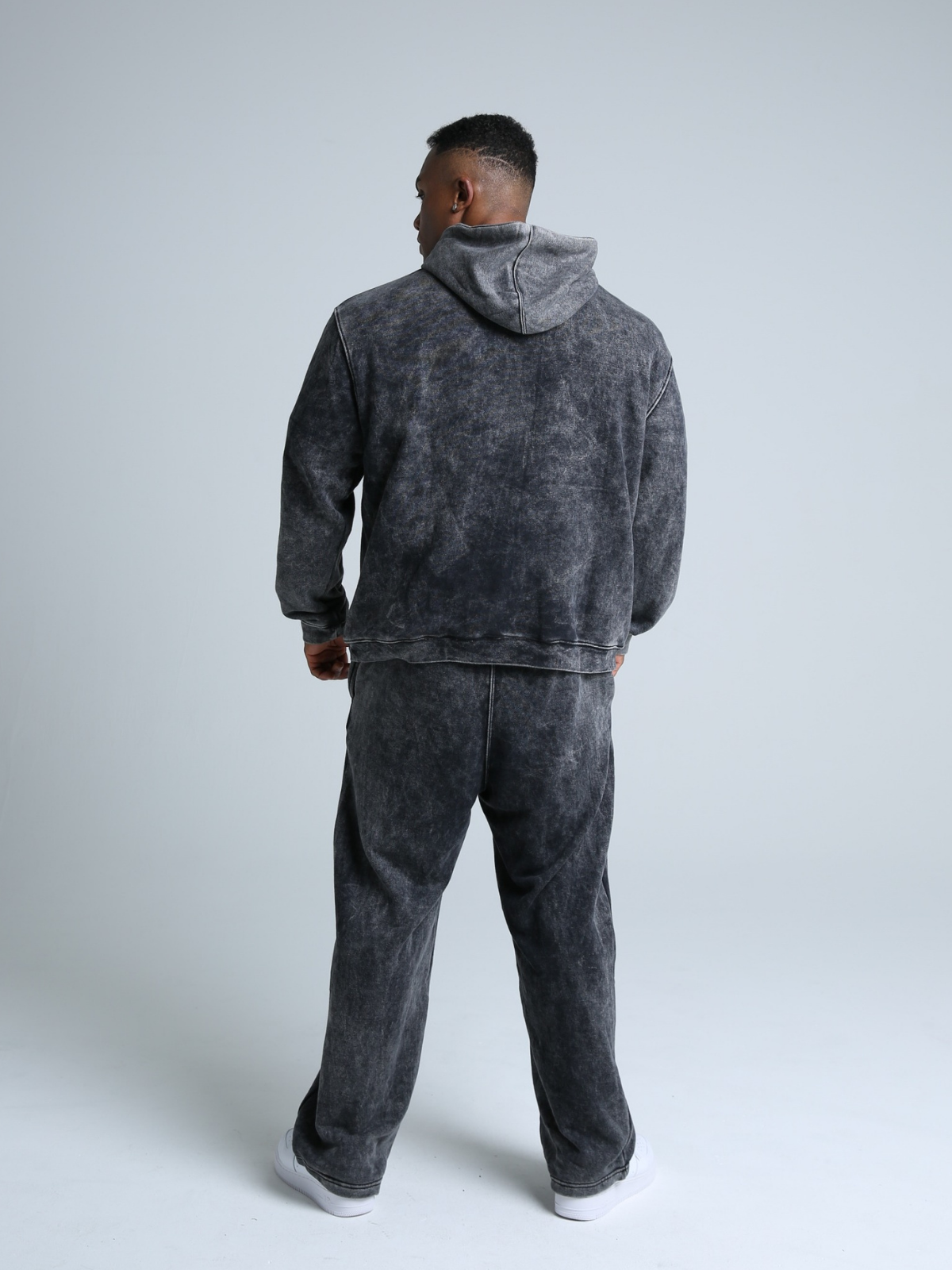 SWEAT PANTS SPRAY (BLACK)