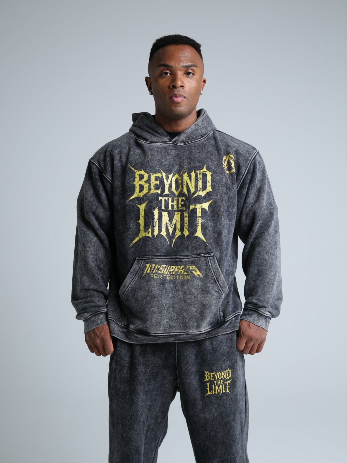 SWEAT HOODIE SPRAY (BLACK)