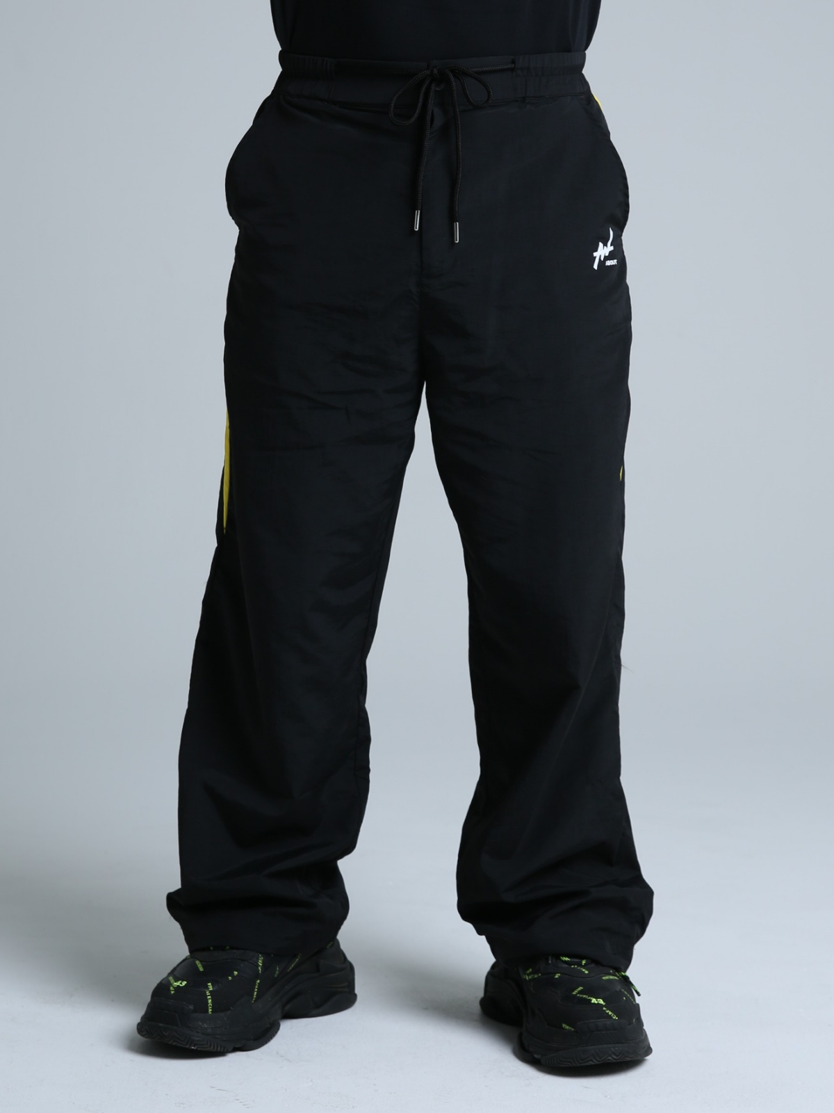 TRACK PANTS WEDGE BLACK