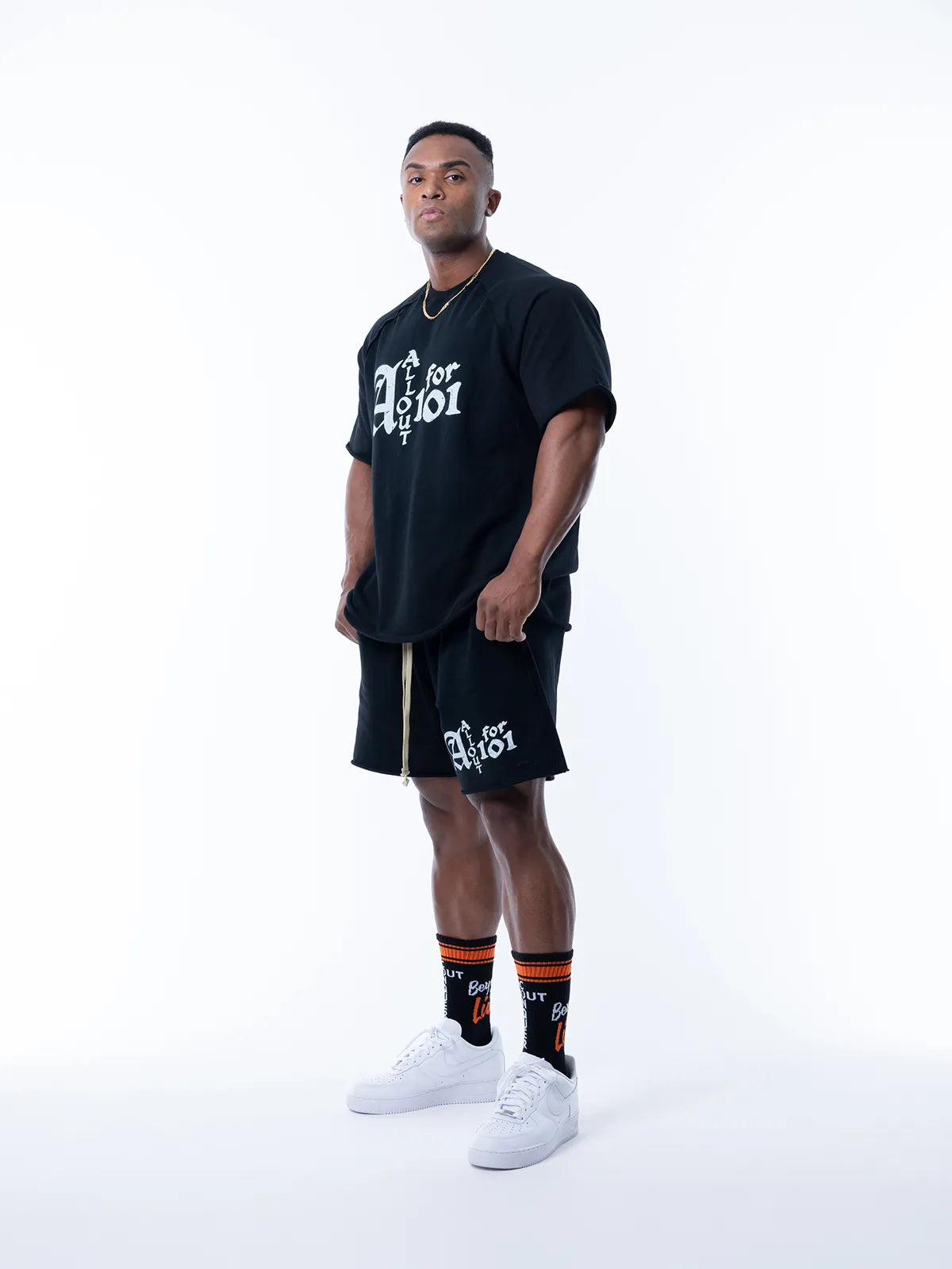 SWEAT SHORTS | ALL OUT FOR 101